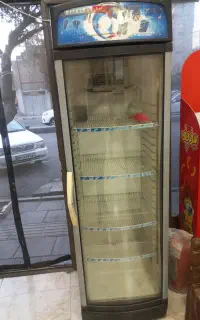 یخچال ایستاده قدیمی