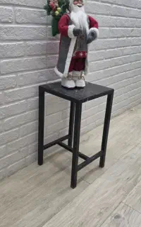 چهار پایه فلزی