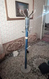 جالباسی ایستاده