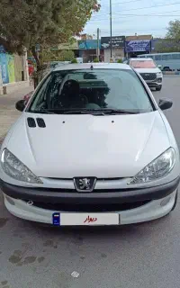 پژو ۲۰۶صندوقدار