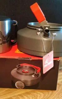 کتری سفری فایر مپل  با لیوان سفری (کتری نو است)