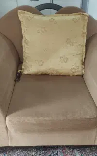 مبل سه نفره