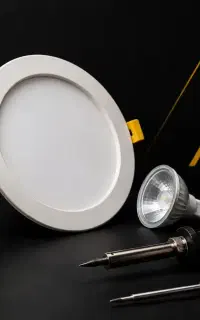 تعمیر تخصصی لامپ‌ LED، پرژکتور . در اردکان ومیبد