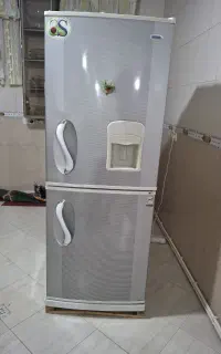 یخچال فریزر سونیا کاملا سالم