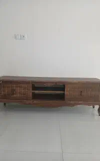 میزتلویزیون