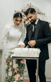 عکاسی و فیلمبرداری عقد، بله برون، تولد