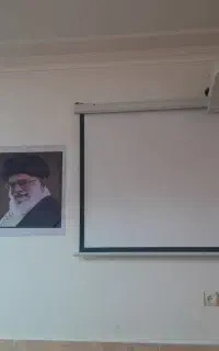پروژکتور همرا پرده
