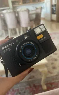 دوربین ژاپنی