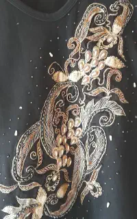 تی شرت سنگ دوزی