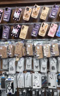 ب یک فروشنده ماهر خانم در گوشی فروشی نیازمندیم