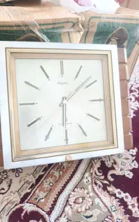 ساعت دیواری
