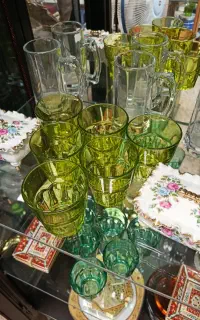 لیوان آنتیک چ ی نی ق دیم