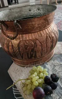 تعدادی ظروف مسی