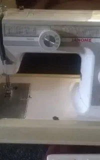 چرخ خیاطی ۳۹۳A