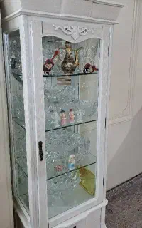 بوفه سفید