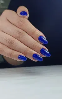 خدمات کاشت ناخن و آموزش