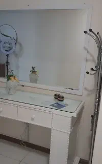 ایینه با قاب ام دی اف به همراه کنسول