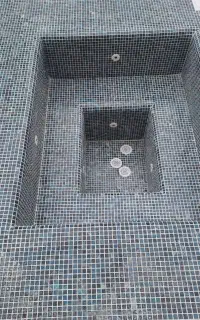 نصب کاشی استخر*