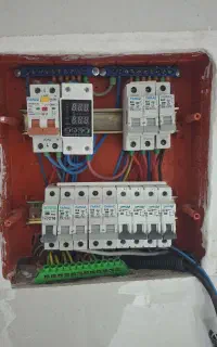 برقکار و دوربین مداربسته صنعتی و خانگی