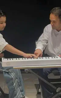 آموزش پیانو ( جدید و جذاب )/حضوری