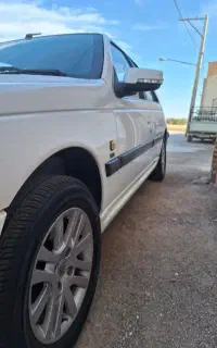 مسافر داخل شهر دخ