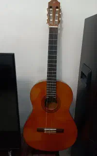 گیتار yamaha c40