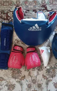 دو ست لباس تکمیل کنگ فو