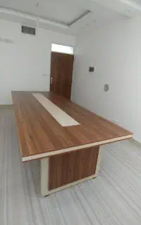 میز کنفرانس