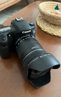 دوربین canoon 60d