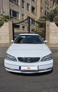 ماکسیما مدل ۱۳۸۹ درحد