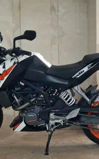 kTM دوک ۲۰۰
