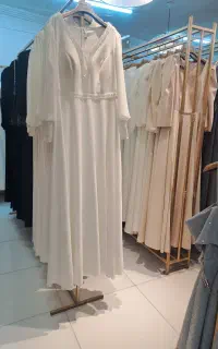 نیازمند فروشنده خانم جهت کار در فروشگاه