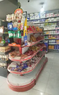 قفسه خود ایستاده وتمام لوازم سوپر مارکت