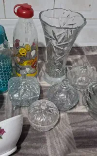 ظرف شیشه ای