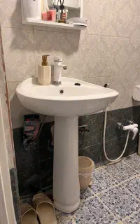 روشویی بدون شیرآلات و اتصالات