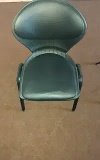 صندلی انتظار کم کارکرد