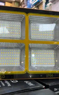 پرژکتور خورشیدی