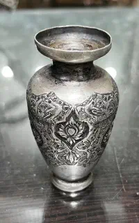 گلدان نقره قدیمی