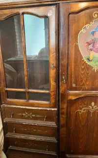کمد چوبی کارکرده