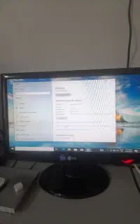 نمایشگر LG  19inch