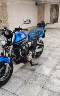 cb1300 آبی رویال