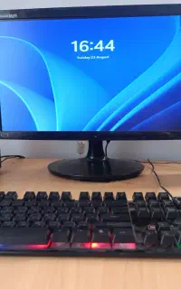 کامپیوتر نسبتاً خوب