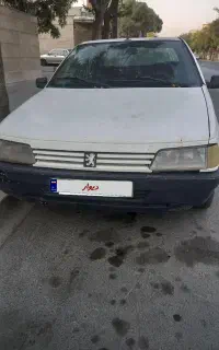 ماشین اردی مدل ۷۸ سفید