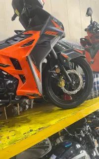 لاکی ۱۸۵پلاک تهران  مدل ۱۴۰۴