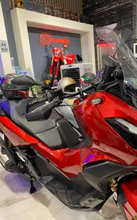 هوندا adv350 بدون نقطه خط وخش