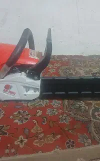 کار با موتور اره چوب بری