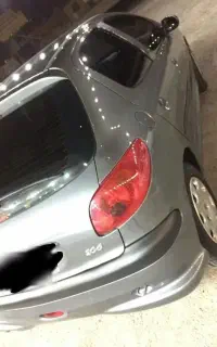 206 خاکستری