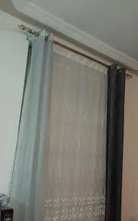 پرده تور۲ عدد وکنار پرده ۴ عدد درحدآک سالم