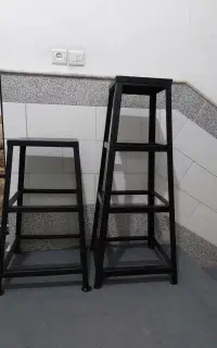 چهارپایه فلزی