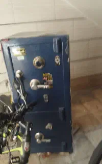 گاو صندوق خانگی و مغازه